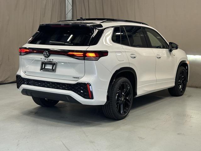 new 2025 Volkswagen Tiguan car, priced at $37,809
