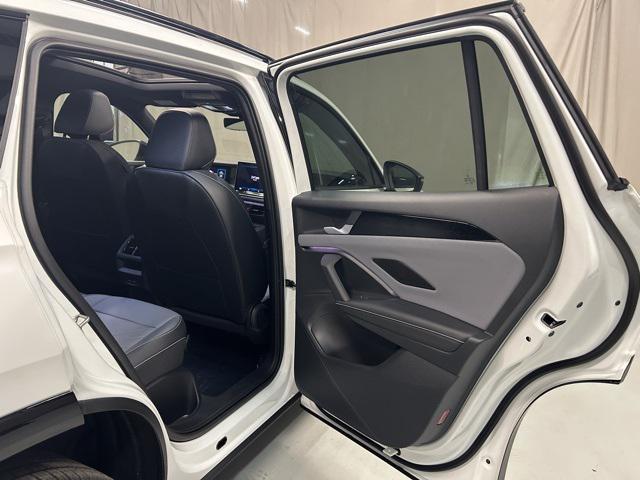 new 2025 Volkswagen Tiguan car, priced at $37,809