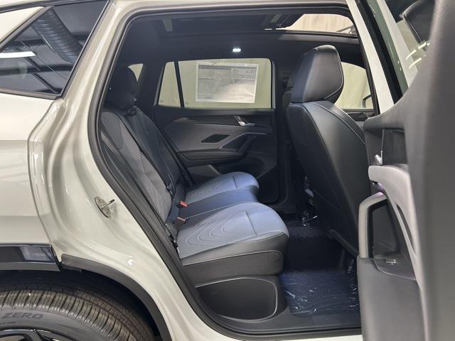 new 2025 Volkswagen Tiguan car, priced at $37,809