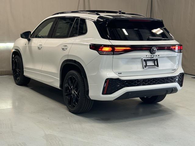 new 2025 Volkswagen Tiguan car, priced at $37,809