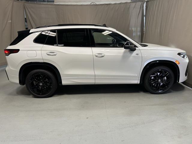 new 2025 Volkswagen Tiguan car, priced at $39,941