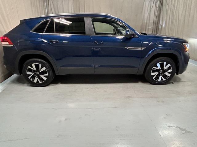 used 2022 Volkswagen Atlas Cross Sport car, priced at $25,667