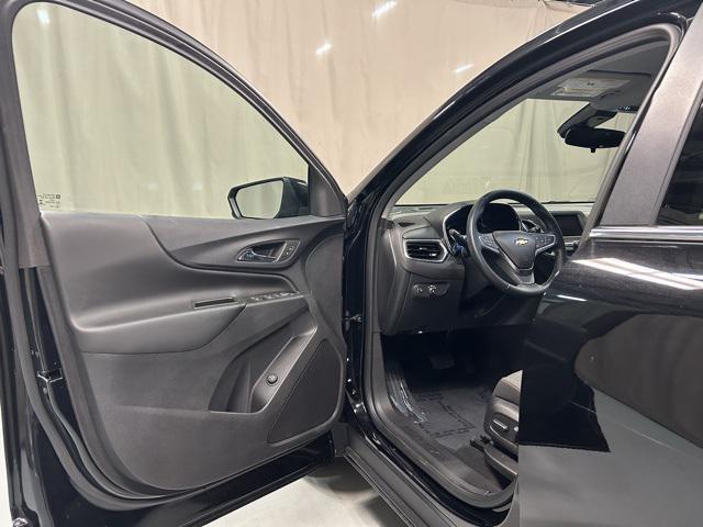 used 2023 Chevrolet Equinox car, priced at $23,700