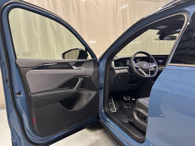 new 2025 Volkswagen Tiguan car, priced at $39,291
