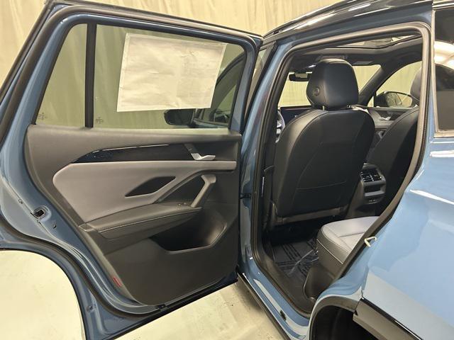 new 2025 Volkswagen Tiguan car, priced at $39,291