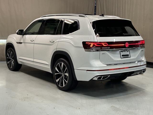 new 2025 Volkswagen Atlas car, priced at $54,594