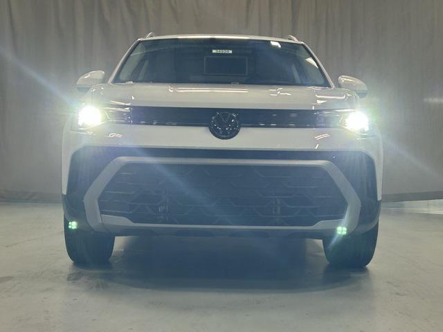 new 2025 Volkswagen Taos car, priced at $32,556
