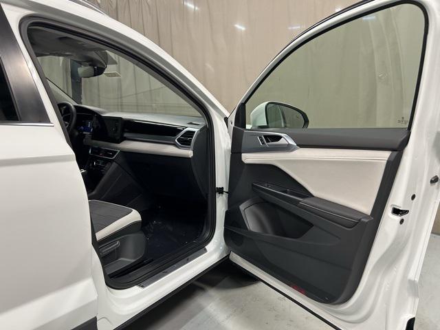 new 2025 Volkswagen Taos car, priced at $32,556