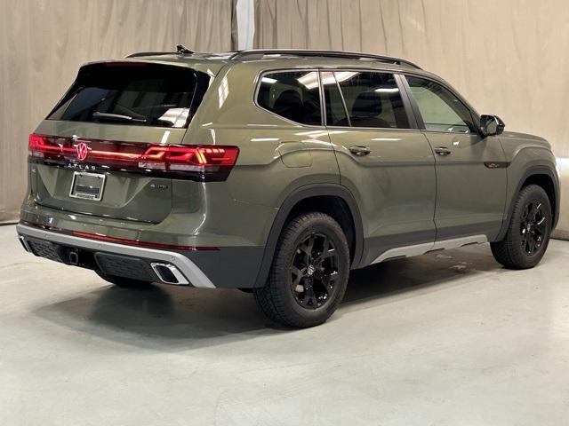 new 2025 Volkswagen Atlas car, priced at $48,646