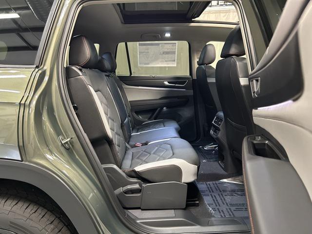 new 2025 Volkswagen Atlas car, priced at $48,646