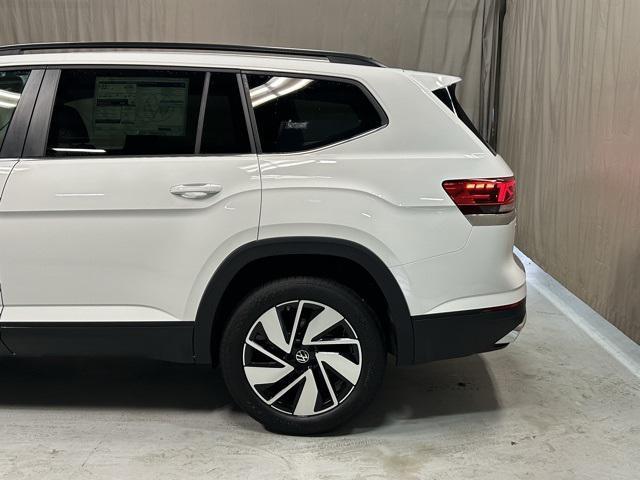 new 2024 Volkswagen Atlas car, priced at $41,454