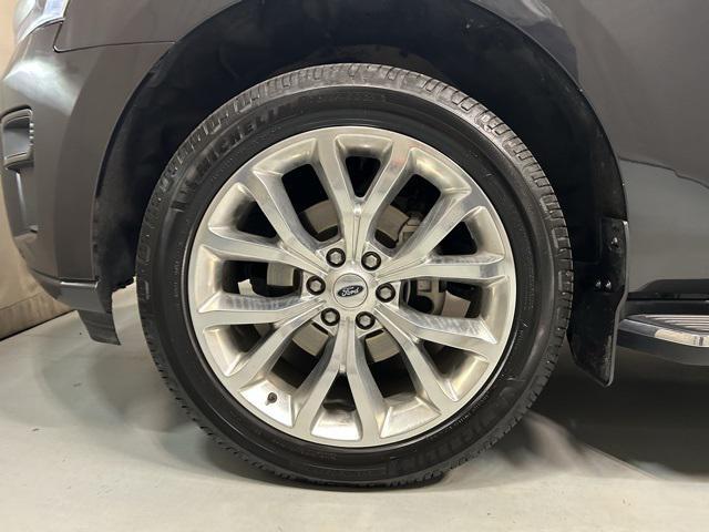 used 2022 Ford Expedition Max car, priced at $40,400