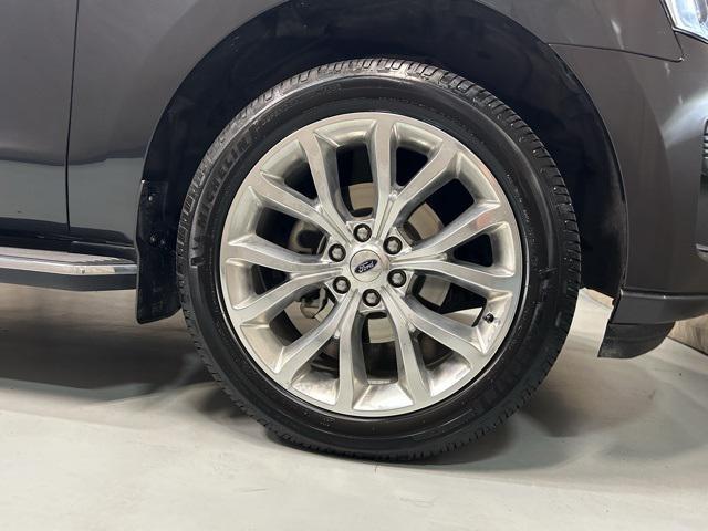 used 2022 Ford Expedition Max car, priced at $40,400