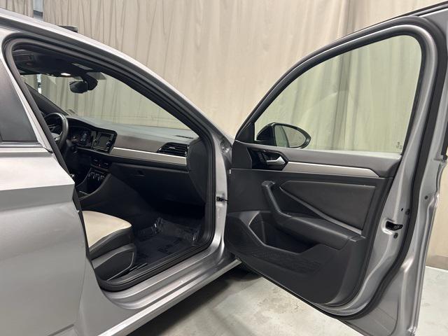 used 2020 Volkswagen Jetta car, priced at $17,350