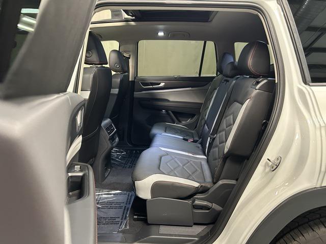 new 2025 Volkswagen Atlas car, priced at $45,341