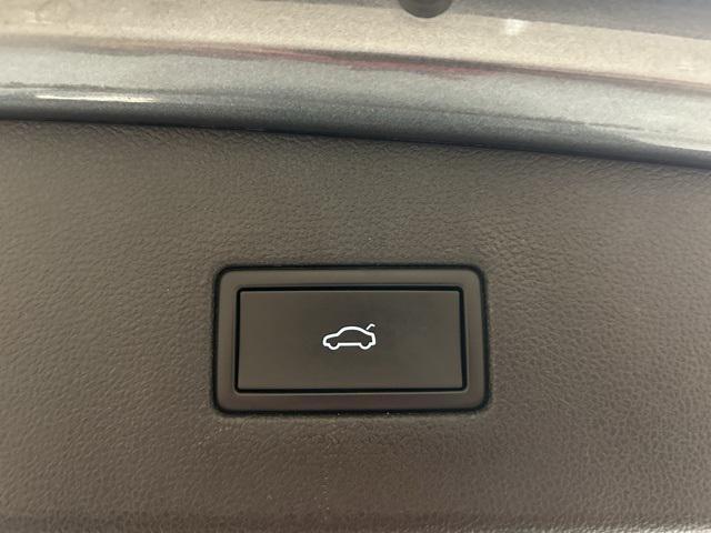 used 2022 Volkswagen Tiguan car, priced at $22,300