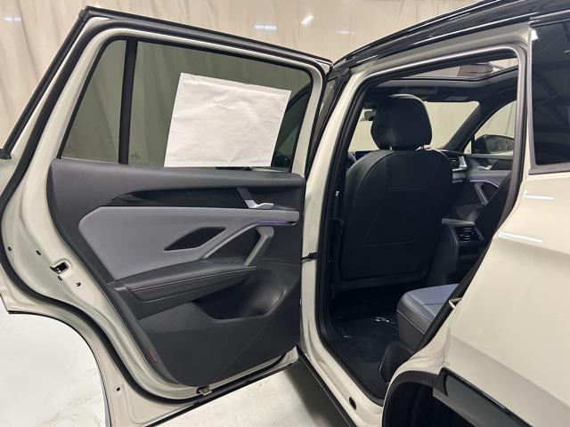 new 2025 Volkswagen Tiguan car, priced at $39,131