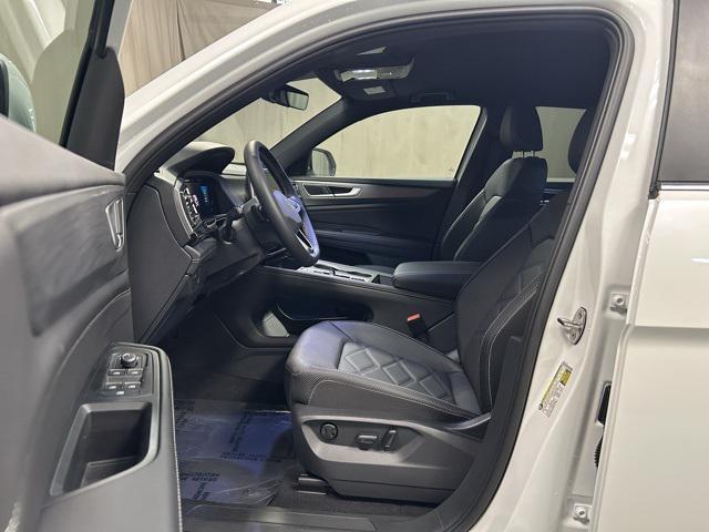 new 2026 Volkswagen Atlas Cross Sport car, priced at $42,636