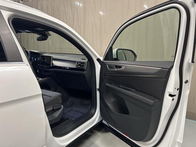 new 2026 Volkswagen Atlas Cross Sport car, priced at $42,636
