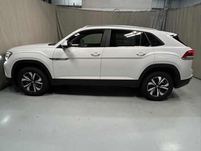 new 2026 Volkswagen Atlas Cross Sport car, priced at $42,636