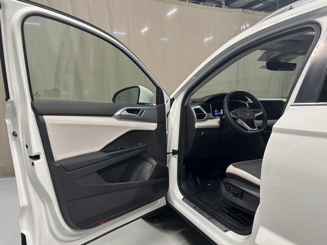 new 2025 Volkswagen Taos car, priced at $32,806