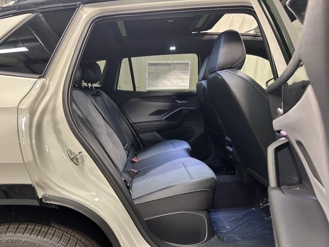 new 2025 Volkswagen Tiguan car, priced at $37,881
