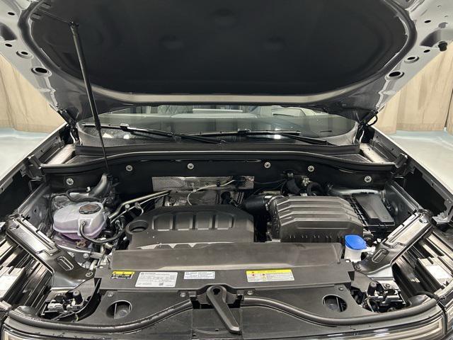 new 2025 Volkswagen Atlas car, priced at $56,064