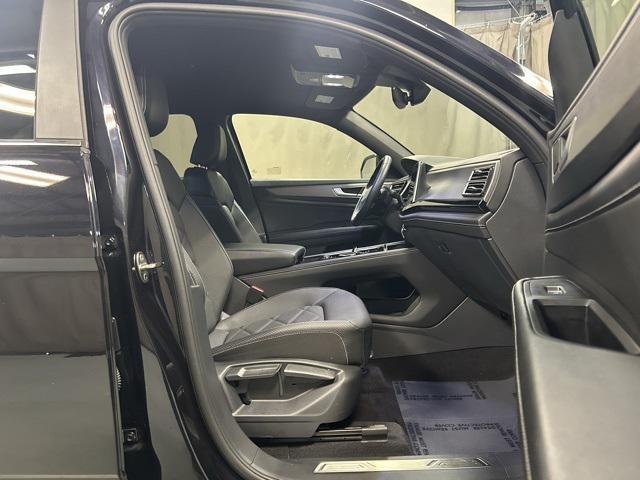 used 2024 Volkswagen Atlas Cross Sport car, priced at $33,999