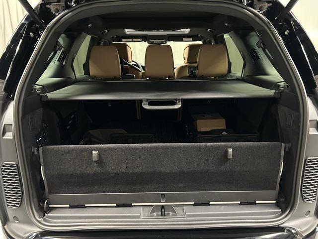 used 2024 Land Rover Discovery car, priced at $63,989
