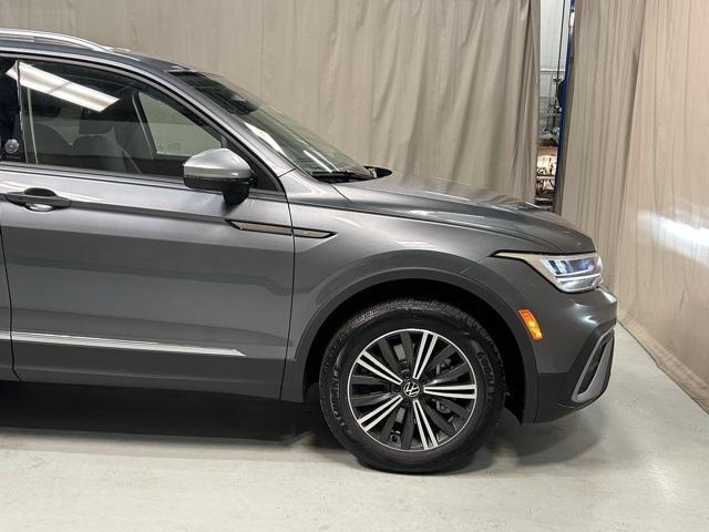 new 2024 Volkswagen Tiguan car, priced at $32,583