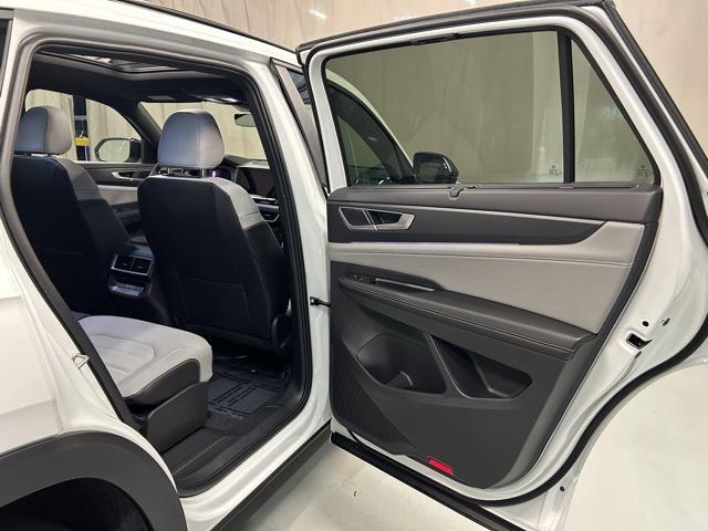 new 2026 Volkswagen Atlas Cross Sport car, priced at $53,188