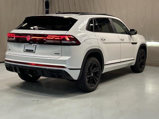 new 2026 Volkswagen Atlas Cross Sport car, priced at $53,188