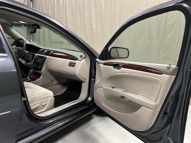 used 2009 Buick Lucerne car, priced at $7,999