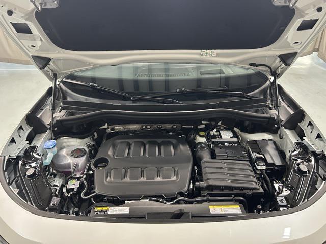 new 2025 Volkswagen Tiguan car, priced at $37,082