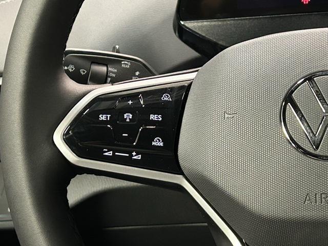 new 2025 Volkswagen ID.4 car, priced at $46,566