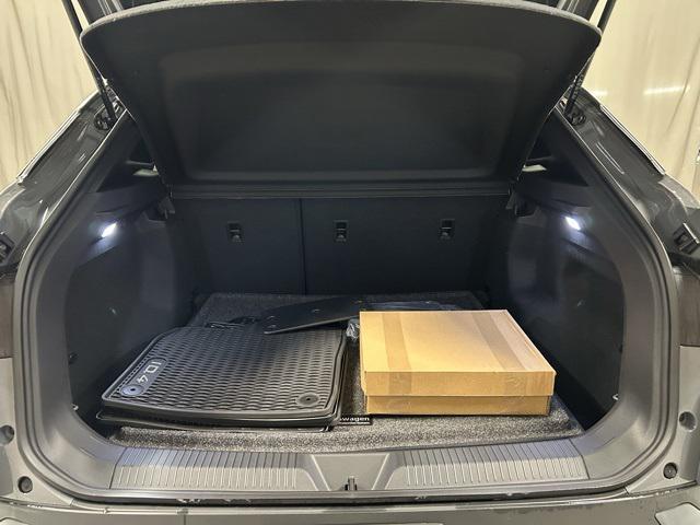 new 2025 Volkswagen ID.4 car, priced at $46,566