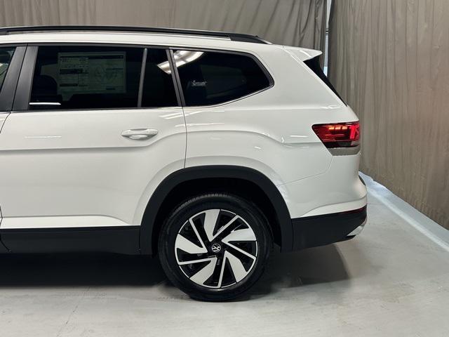 new 2024 Volkswagen Atlas car, priced at $42,080