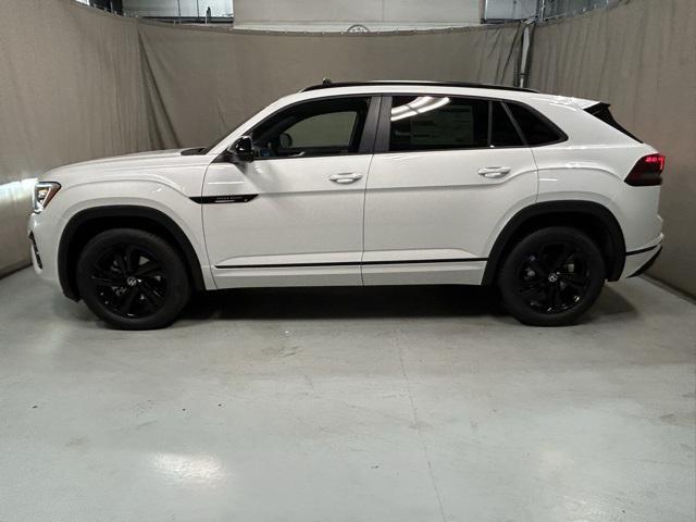 new 2026 Volkswagen Atlas Cross Sport car, priced at $52,688