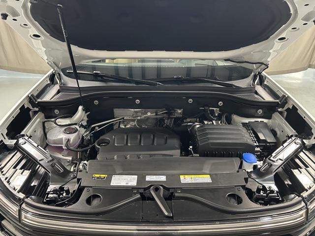 new 2026 Volkswagen Atlas Cross Sport car, priced at $52,688