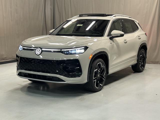 new 2025 Volkswagen Tiguan car, priced at $43,036