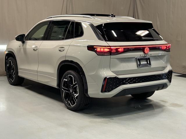 new 2025 Volkswagen Tiguan car, priced at $43,036