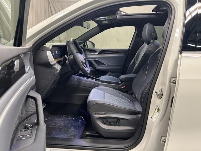 new 2025 Volkswagen Tiguan car, priced at $43,036
