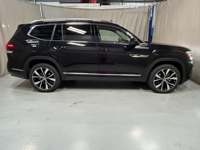 new 2025 Volkswagen Atlas car, priced at $52,891