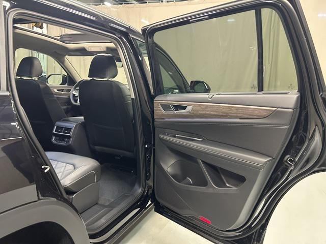 new 2025 Volkswagen Atlas car, priced at $52,891