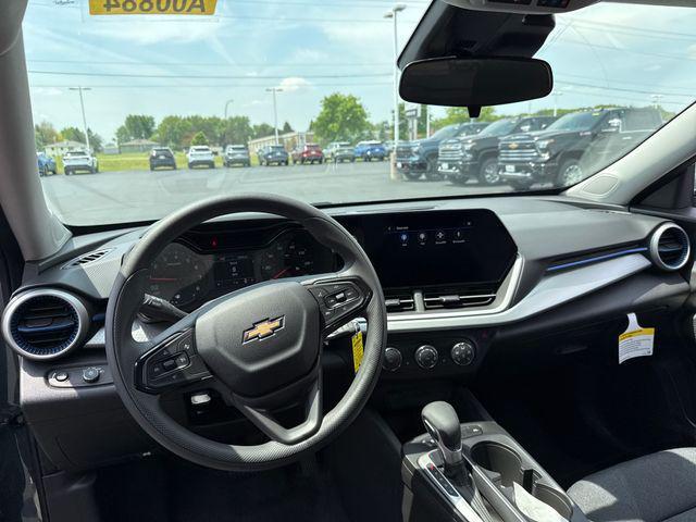 new 2025 Chevrolet Trax car, priced at $22,750