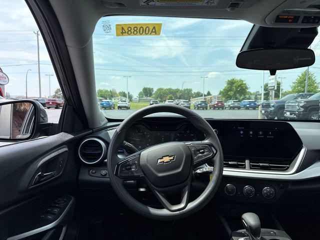 new 2025 Chevrolet Trax car, priced at $22,750