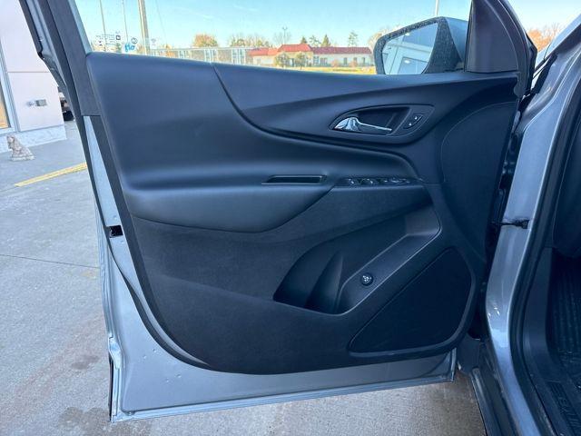 used 2024 Chevrolet Equinox car, priced at $23,582