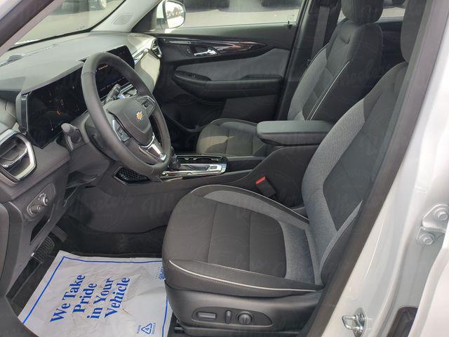 new 2025 Chevrolet TrailBlazer car, priced at $29,573