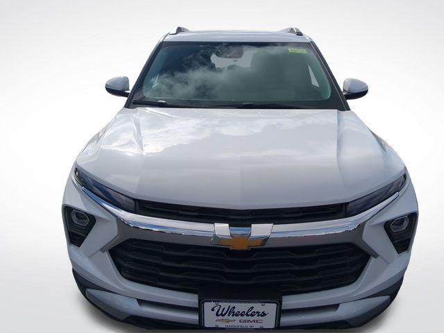 new 2025 Chevrolet TrailBlazer car, priced at $28,573
