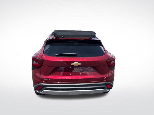new 2025 Chevrolet Trax car, priced at $25,548